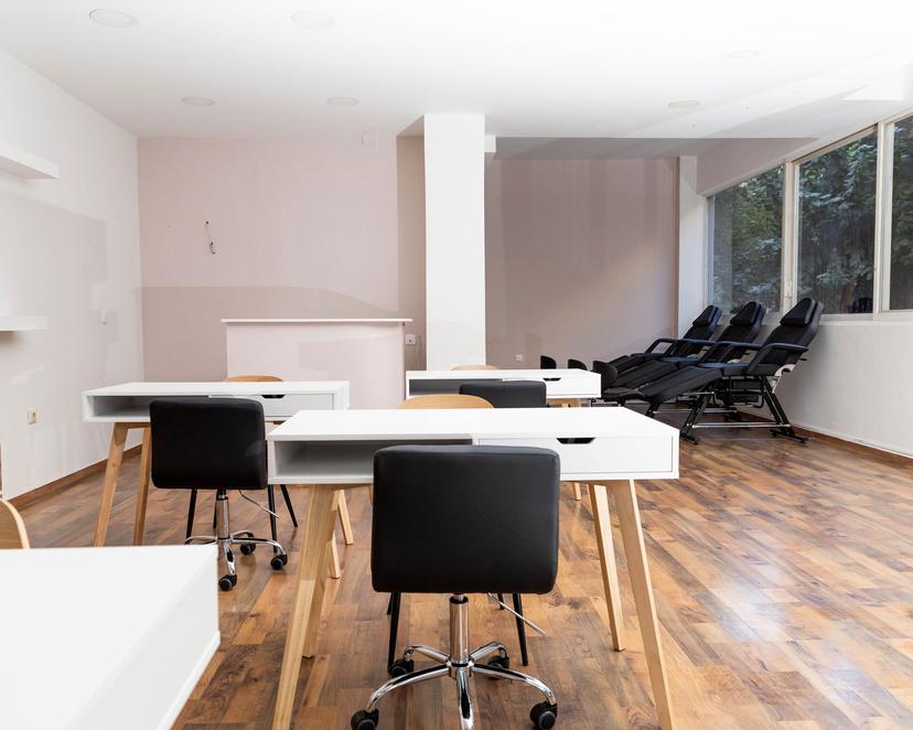 ManiChic Nail Academy